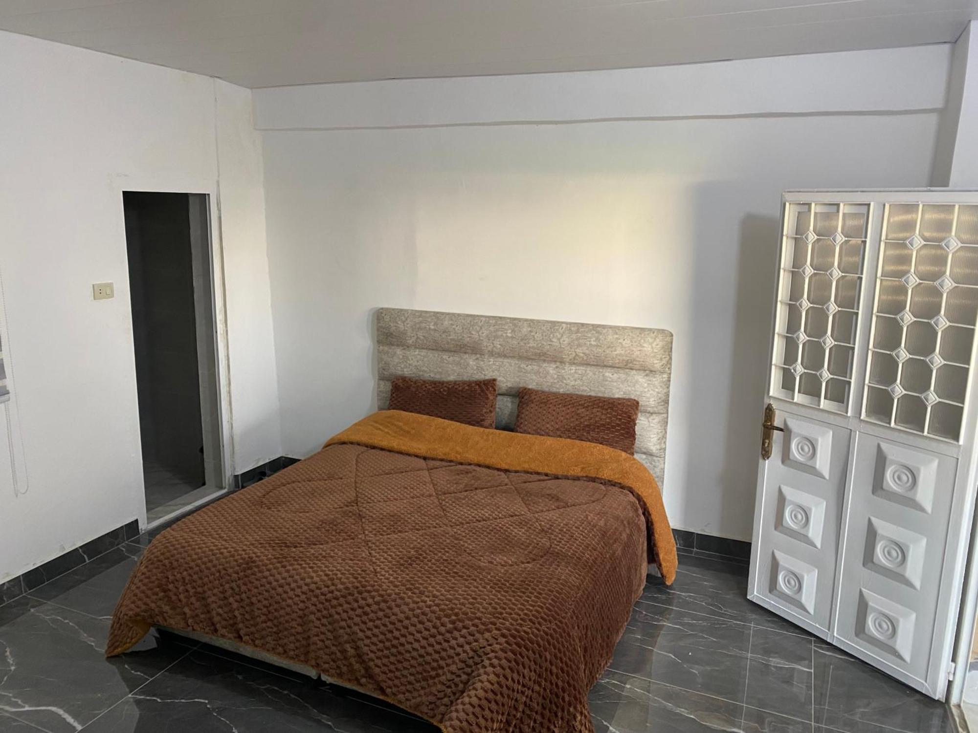 Huseein Rooms 제라시 외부 사진