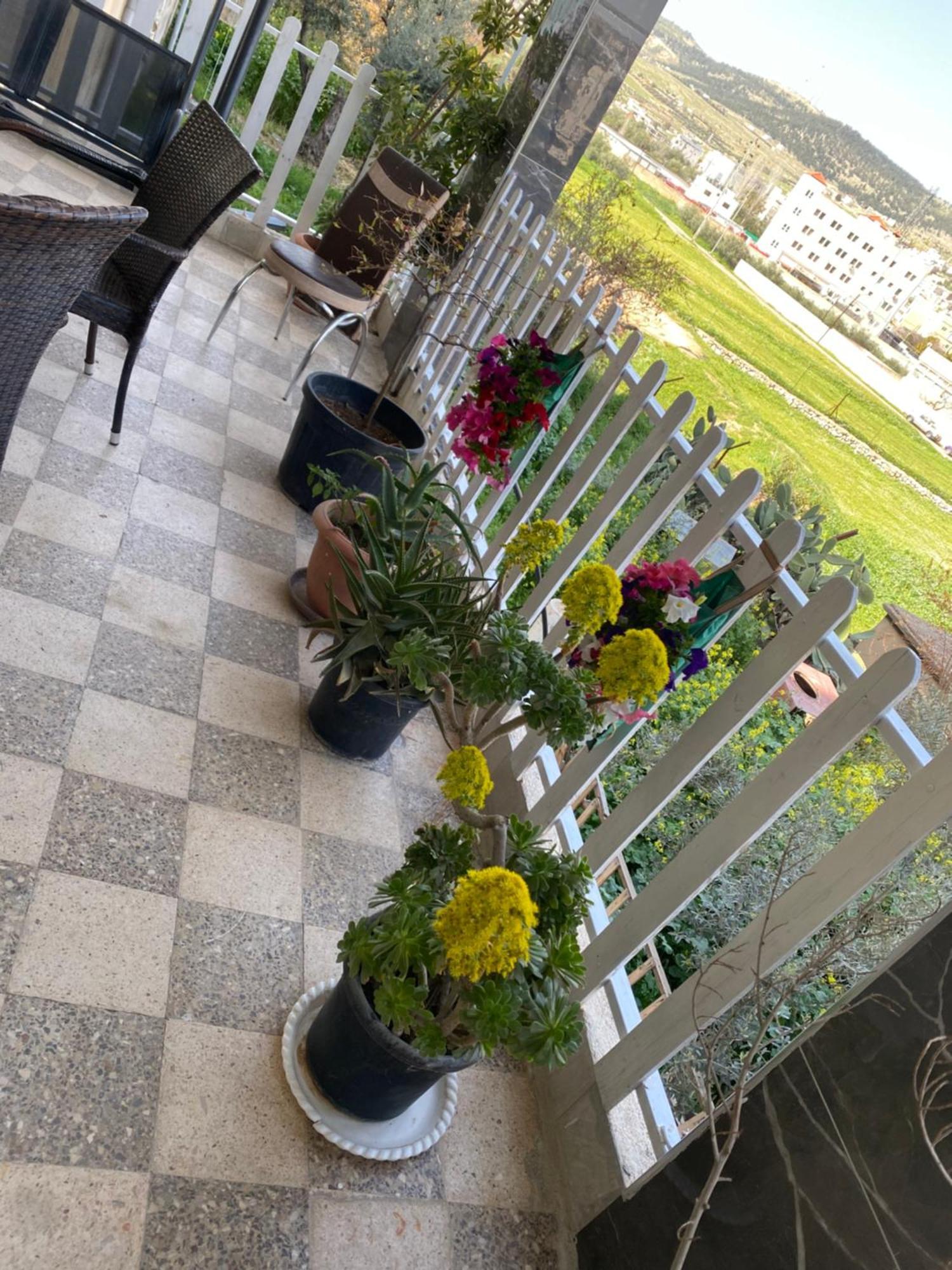 Huseein Rooms 제라시 외부 사진