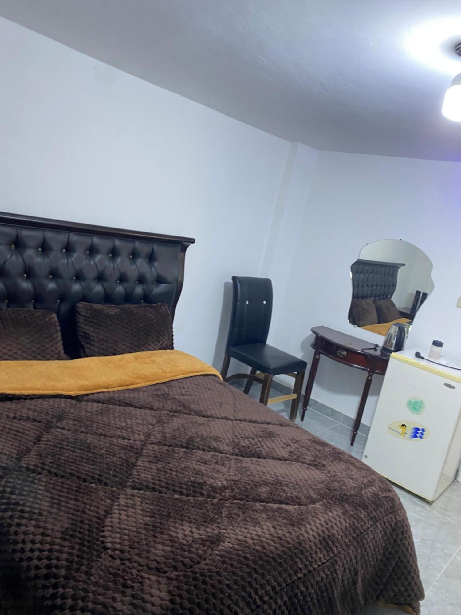 Huseein Rooms 제라시 외부 사진