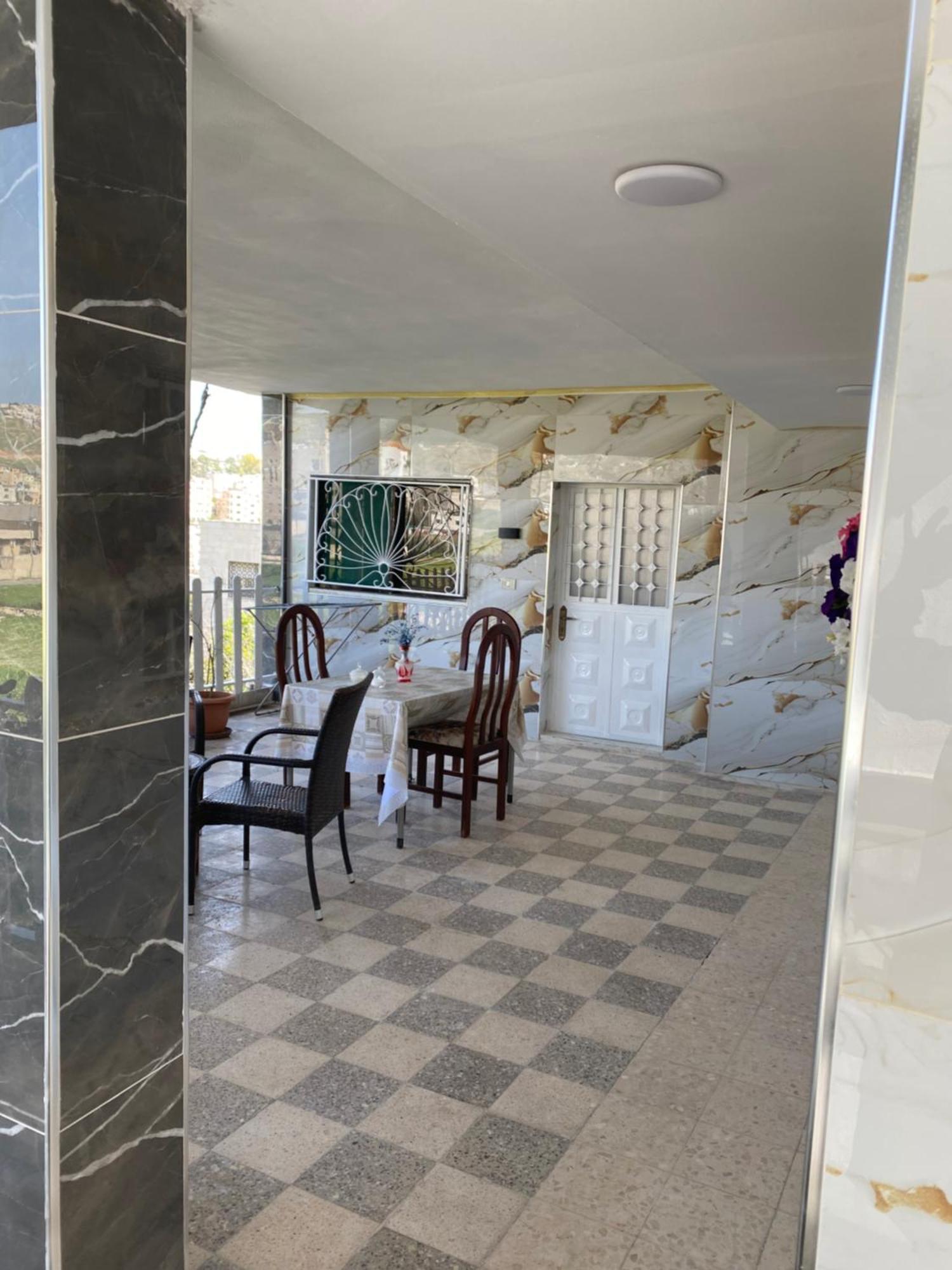 Huseein Rooms 제라시 외부 사진
